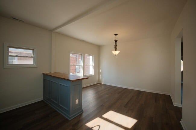 Building Photo - 4313 Wallace St