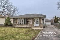 Building Photo - 8532 S 79th Ave