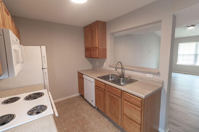 Building Photo - 5211 Currituck Ln