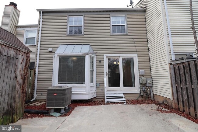 Building Photo - 138 Sharpstead Ln