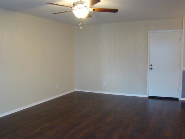 Building Photo - 505 Westcott St