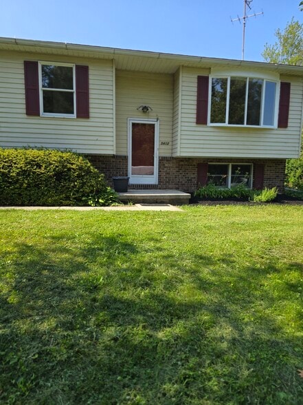 Primary Photo - 5412 Legene Ln