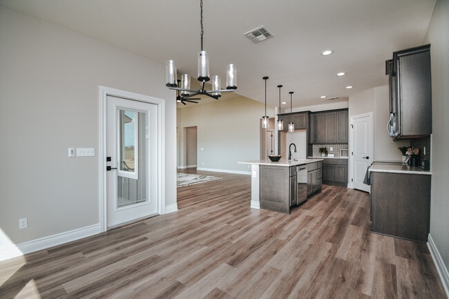 Building Photo - 508 Townhall Ln