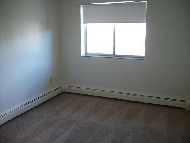 Building Photo - 218 Independence Ave