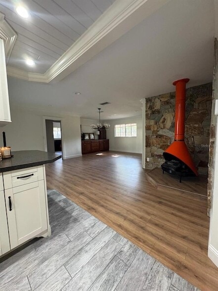 Building Photo - 581 Woodlawn Terrace