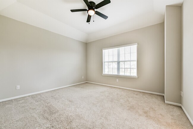 Building Photo - 3216 Walden Breeze Ct