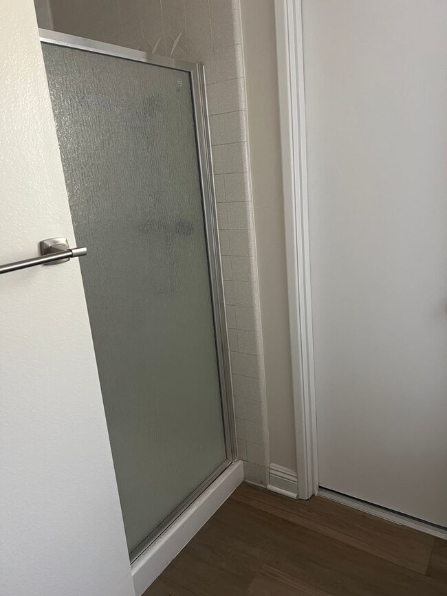 Building Photo - Moffett tract 5 bedroom home with pool in cul-de-sac