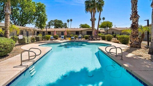 Building Photo - 3402 N 32nd St