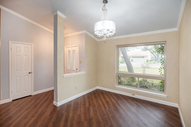 Building Photo - Beautiful Single Family Home in Northwood