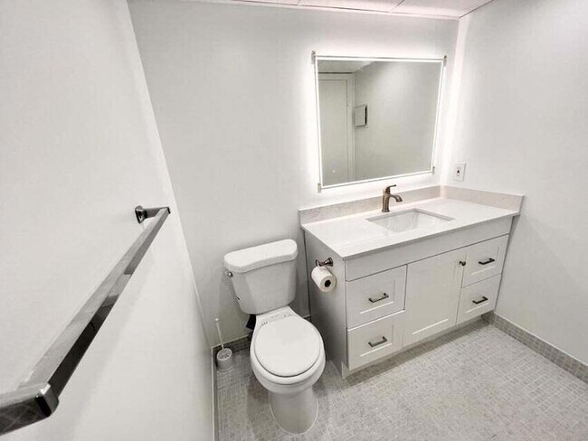Building Photo - 58 Normandy Ln