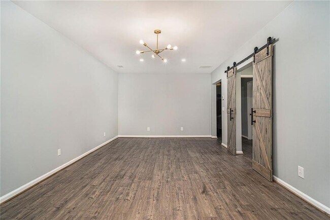 Building Photo - 208 Clarion Ave