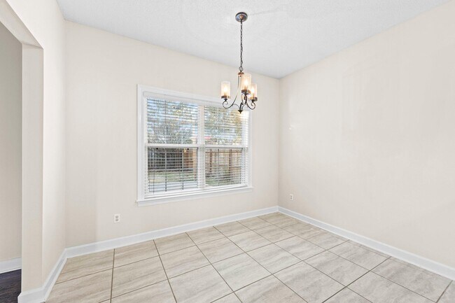 Building Photo - 1472 The Crossings