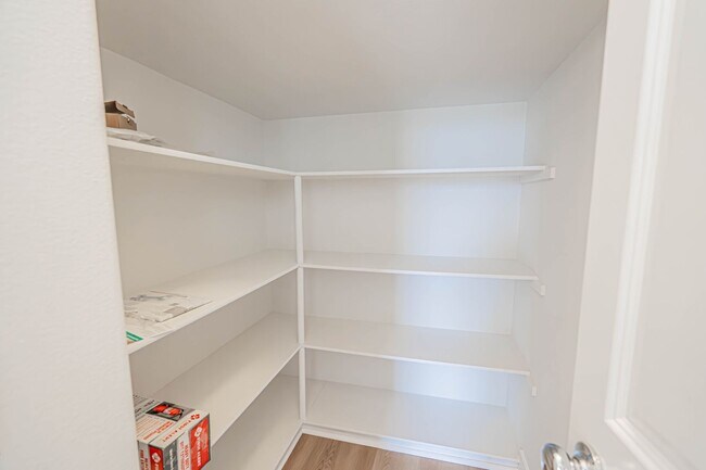 Building Photo - Spacious 4-Bedroom Pool Home in Saugus with Stunning Views & Community Amenities!