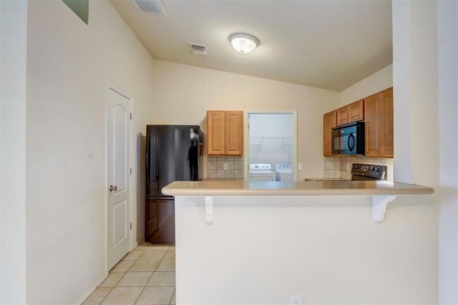 Building Photo - Amazing 3bed 2 Bath 2 Car Garage in Marble Leaf Addn Edmond OK