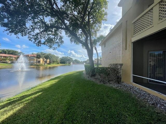 Building Photo - 4815 Via Palm Lakes