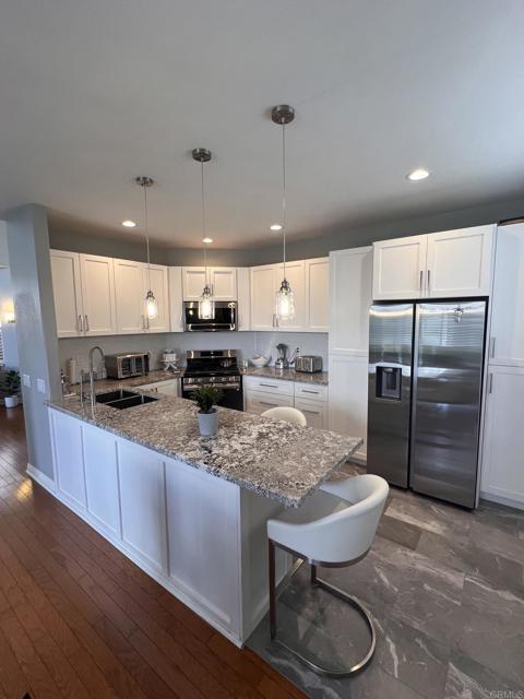 Building Photo - 2457 La Costa Ave