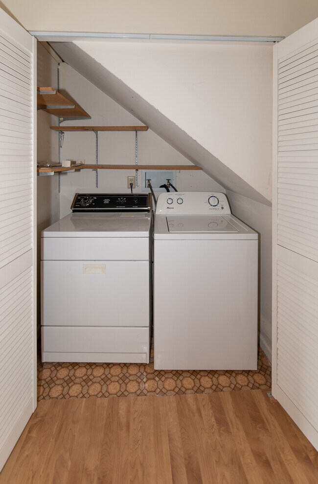 Washer & dryer inside the unit (private lockable storage space available in common basement) - 8508 Canterbury Sq E