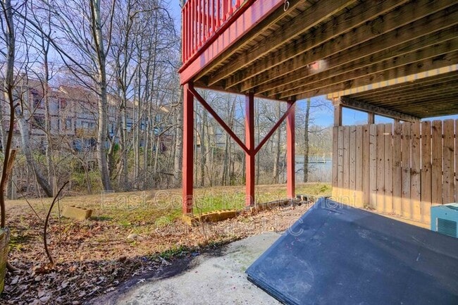 Building Photo - 28 Ebbing Ct