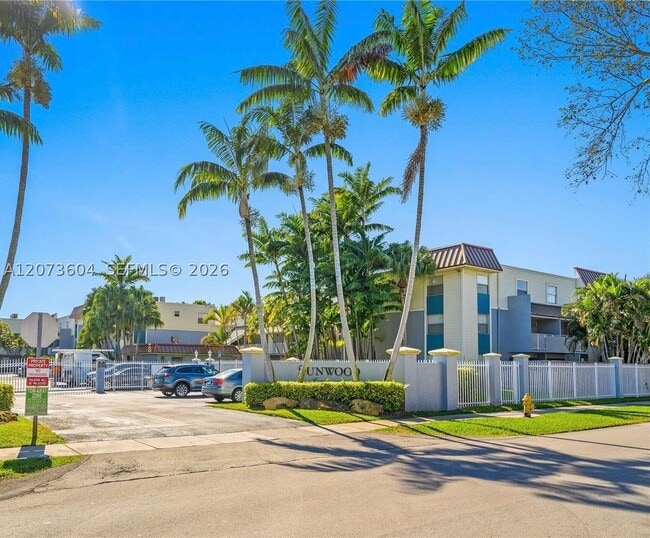 Building Photo - 4600 SW 67th Ave
