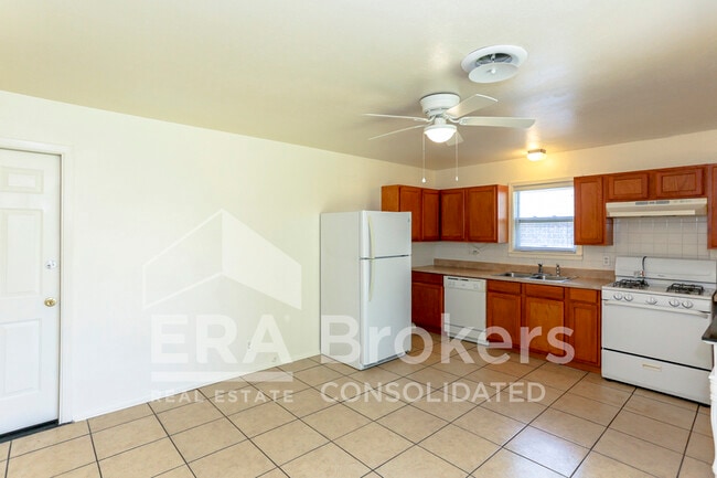 Building Photo - 1401 Illinois Ave