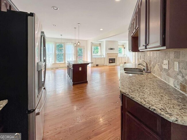 Building Photo - 8275 Majors Ridge Way