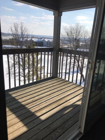Balcony in Winter - 8892 Eagleview Dr