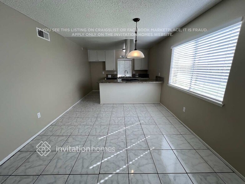 Building Photo - 6059 Ave Juan Diaz