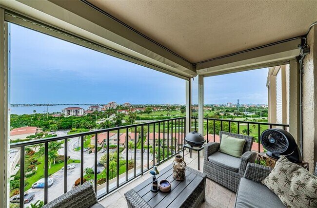 Building Photo - 6322 Palma Del Mar Blvd S