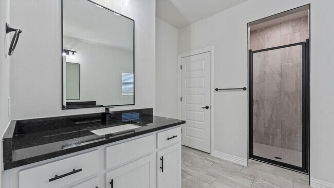 Building Photo - 109 N Panther Ave