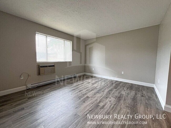 Building Photo - 18 Clearview Meadows
