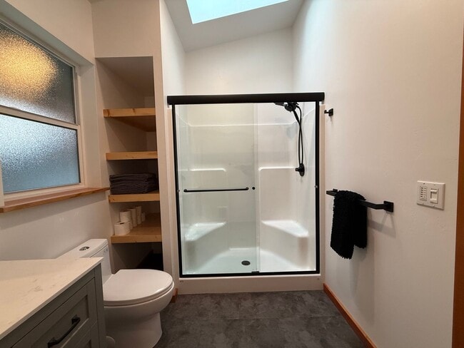 Building Photo - Furnished Modern Home for Rent – 2 Bedroom...