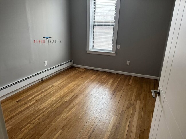 Building Photo - 19-22-22 21st Rd