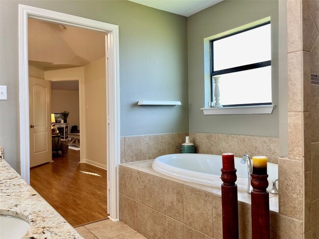 Building Photo - 7808 Colonial Ln