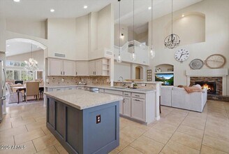 Building Photo - 3136 E Brookwood Ct