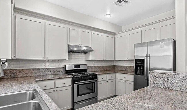 Building Photo - 168 Caroline Ln