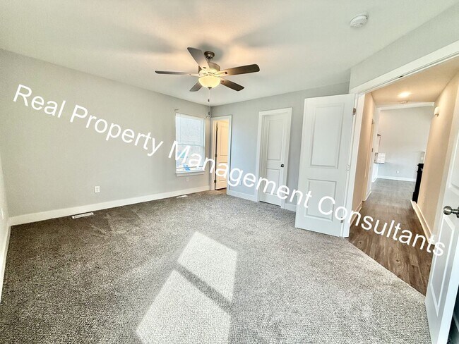 Building Photo - $500 off Move In Special on 4-bedroom, 3-b...