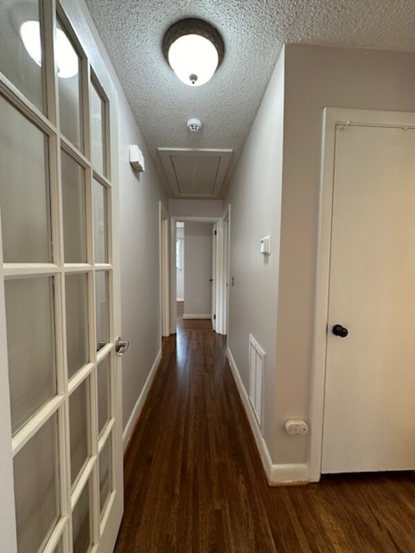 Building Photo - 2612 Sheryl Ln