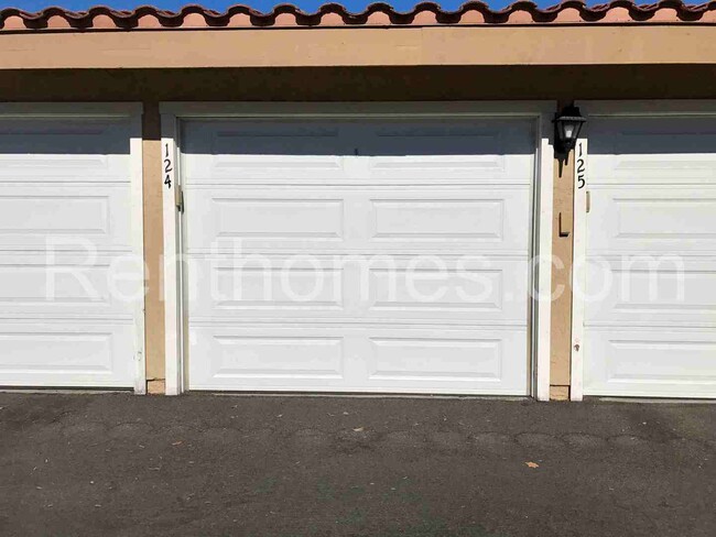 Building Photo - Rancho Bernardo, 12280 Corte Sabio #4105, ...