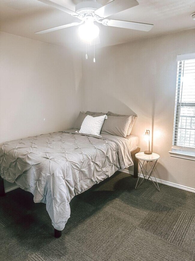 Building Photo - 1201 Cleveland St