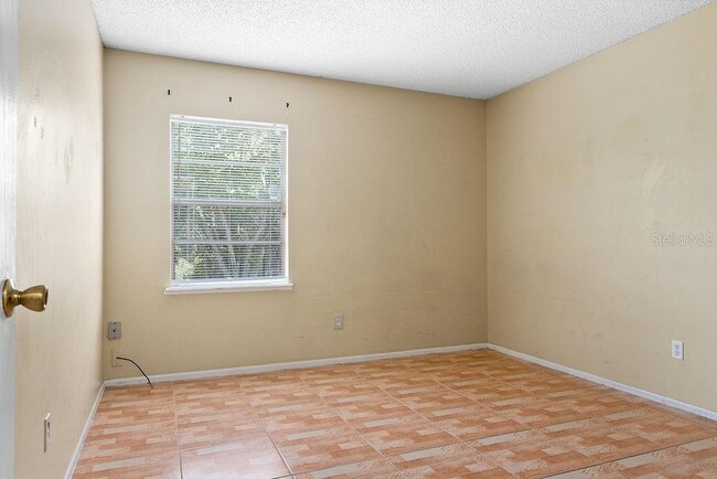 Building Photo - 1465 Eden Dr