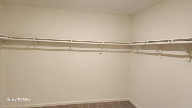 Building Photo - 27215 Blue Pool Dr