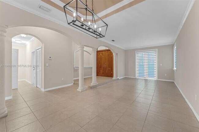 Building Photo - 2280 SW 152nd Pl