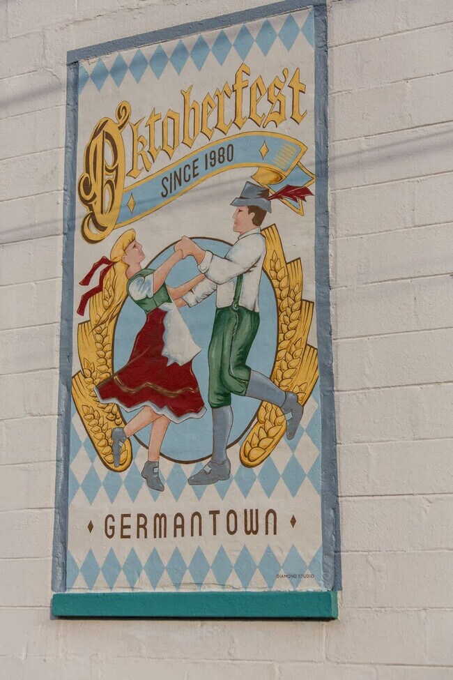 Building Photo - 1332 3rd Ave N