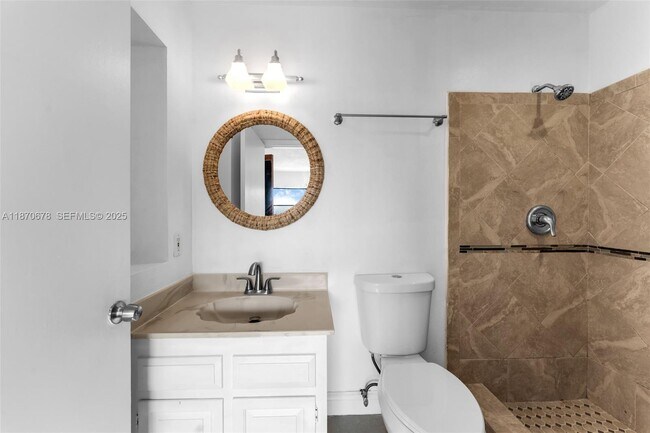 Building Photo - 6614 SW 114th Pl