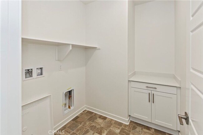 Building Photo - 7064 Mallow Dr