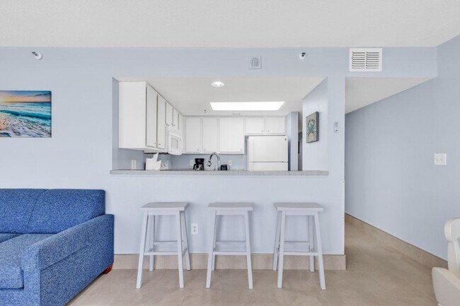 Building Photo - 1700 N Ocean Blvd