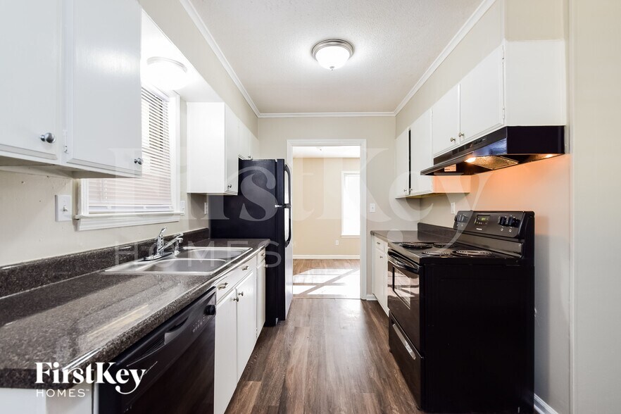 Building Photo - 5120 Hudgins Rd