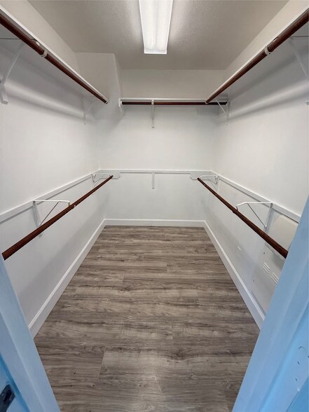Building Photo - 12650 Redbud Villa Lane