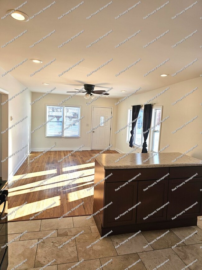 Building Photo - 3 Bedroom Cape Cod