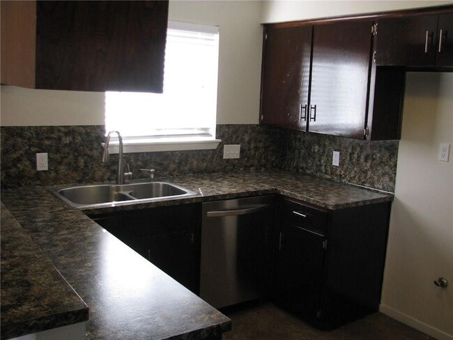 Building Photo - 6509 Skycrest Dr